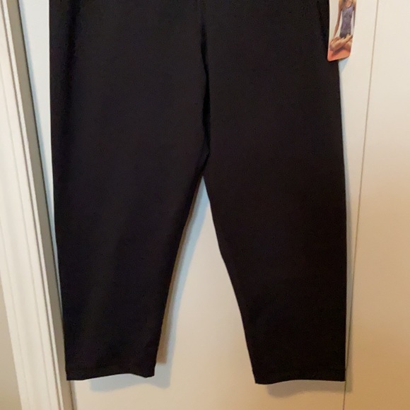 Triple Flip Black Cropped Exercise Leggings - Picture 3 of 6
